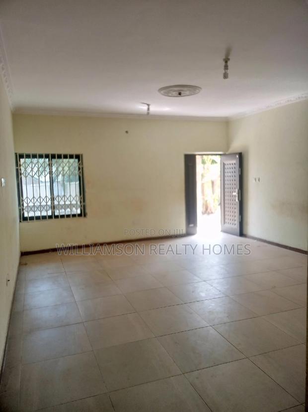 2bdrm Apartment in Community 18 Area, Spintex for rent · Photo 2