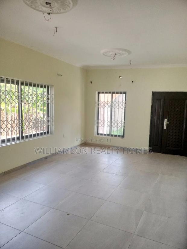 2bdrm Apartment in Community 18 Area, Spintex for rent · Photo 5