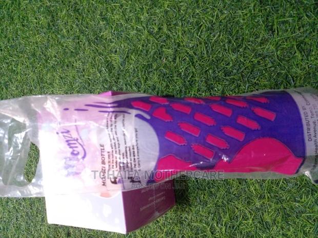 Momzi Bottle · Photo 1