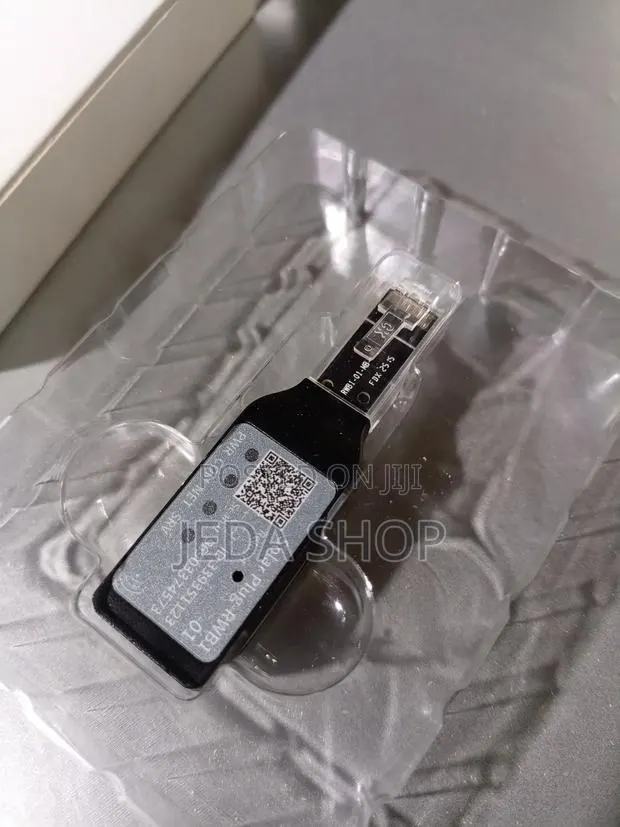 Smart Wi-Fi Module for Inverters · Photo 1