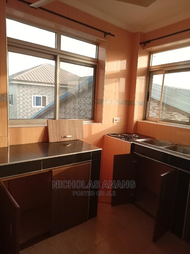 2bdrm Apartment in the Dorns Properties, New Town for Rent · Photo 4