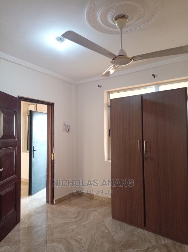 2bdrm Apartment in the Dorns Properties, New Town for Rent · Photo 5