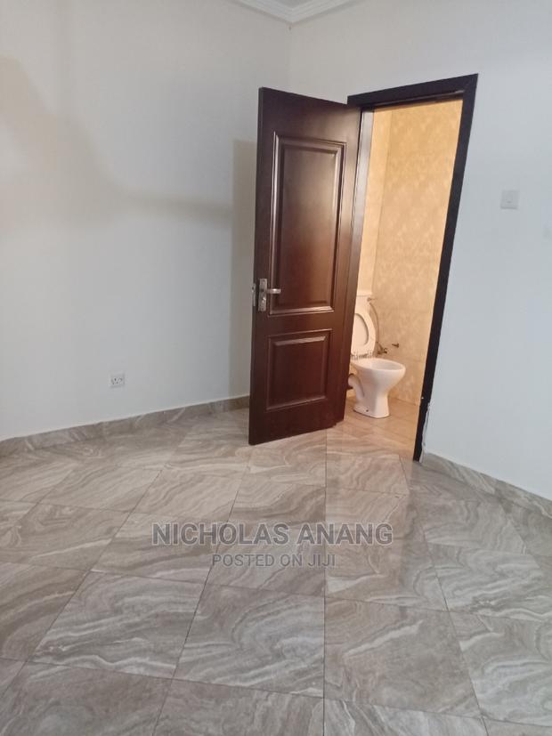 2bdrm Apartment in the Dorns Properties, New Town for Rent · Photo 7