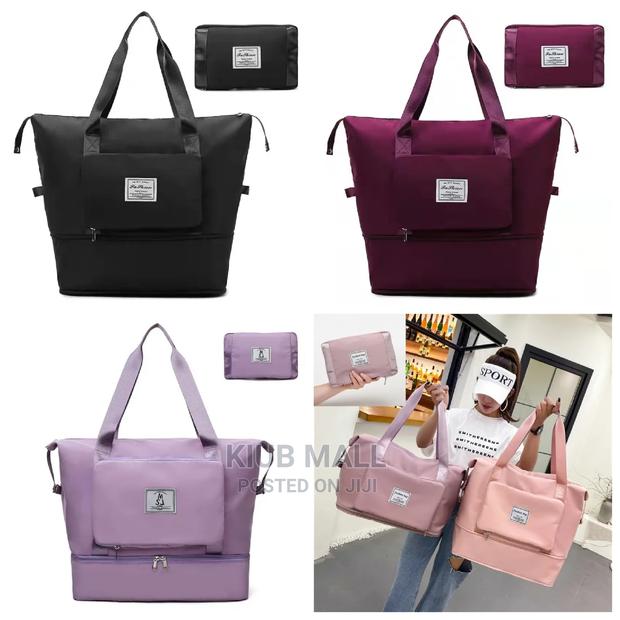Waterproof Foldable Traveling Bag · Photo 2