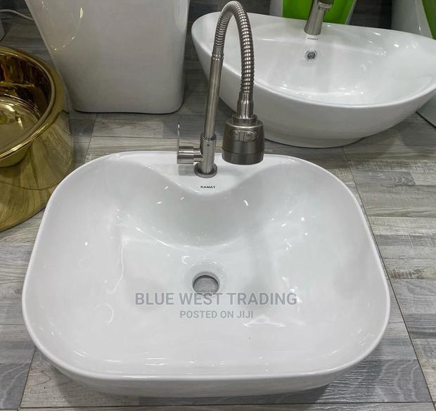 Vanity Basin or Pedicure Bowl · Photo 2