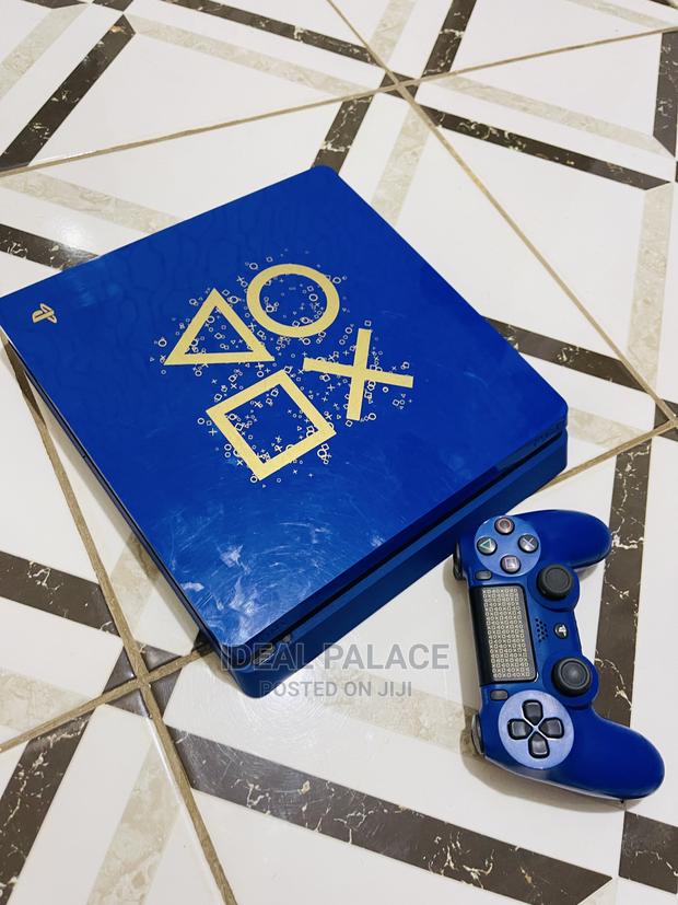 Ps4 Slim Blue Edited Edition With 10 Games · Photo 6