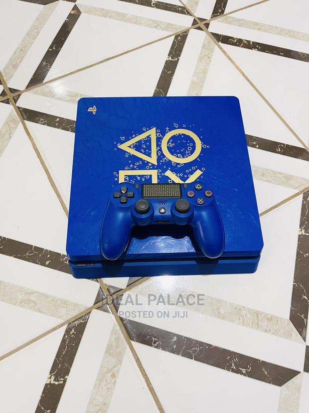 Ps4 Slim Blue Edited Edition With 10 Games · Photo 4