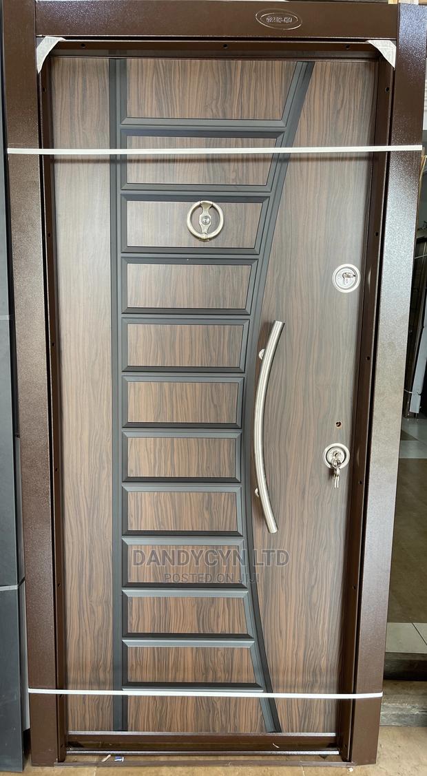Heavy Duty Turkey Security Door · Photo 2