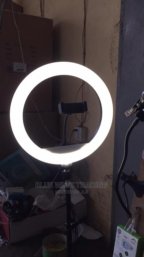12 Inches Ringlight · Photo 1