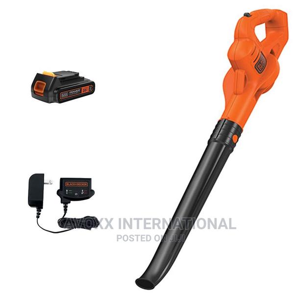 BLACK+DECKER 20V MAX* Cordless Sweeper (LSW221), Pack Of 1 · Photo 1