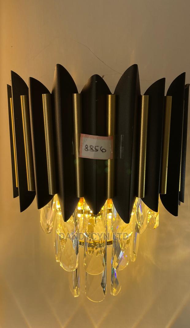 Chandelier Wall Light · Photo 1