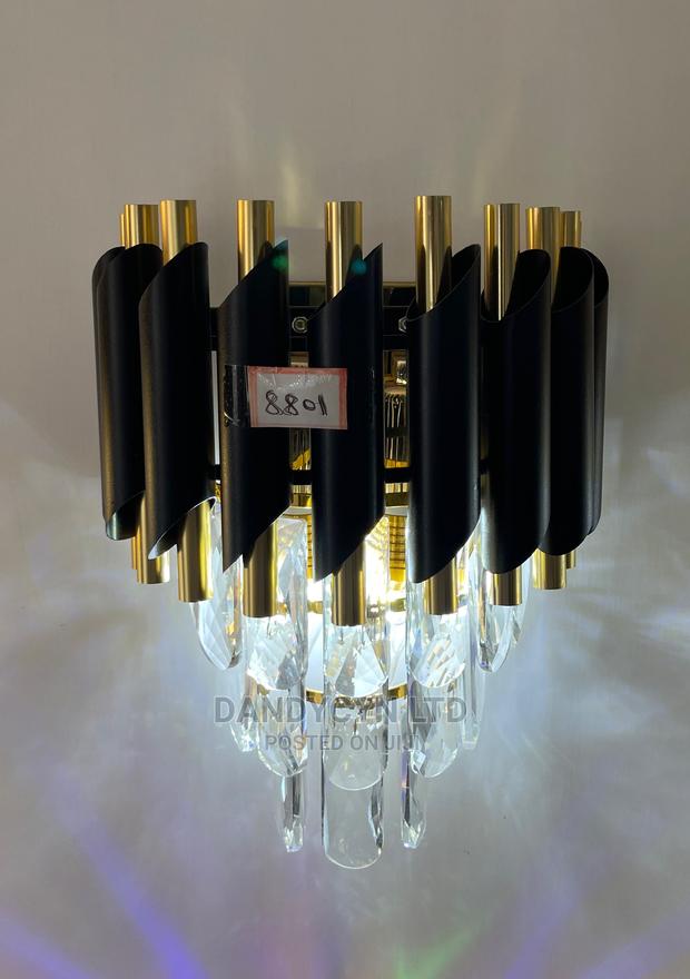 Chandelier Wall Light · Photo 2
