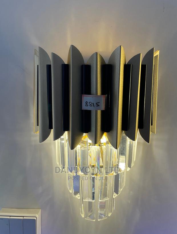 Chandelier Wall Light · Photo 4