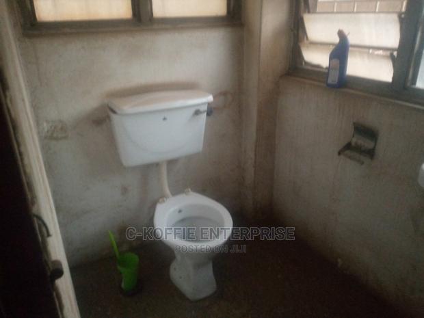 350 Sqm Warehouse at Tesano for Rent · Photo 3