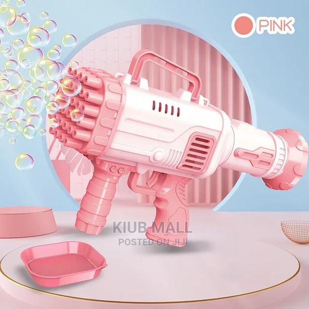 32 Holes Electric Magic Bubble Machine · Photo 4