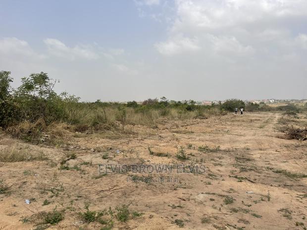 Buy a Genuine Plot of Land for Sale at West Trasacco · Photo 1