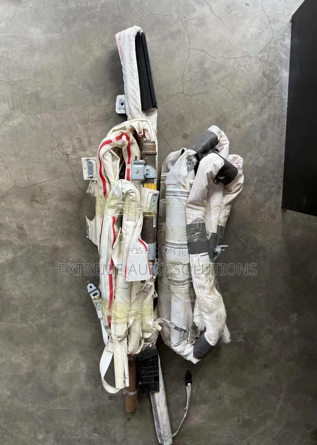 Toyota Rav4 2024/2025 Curtain Airbag · Photo 1