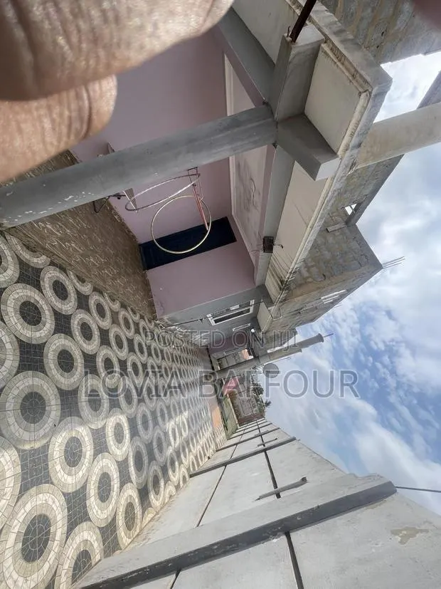 8bdrm Block of Flats in Number 1 for sale · Photo 1