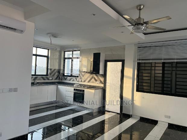 2bdrm Apartment in Testimonial Building, Tseaddo for Rent · Photo 2