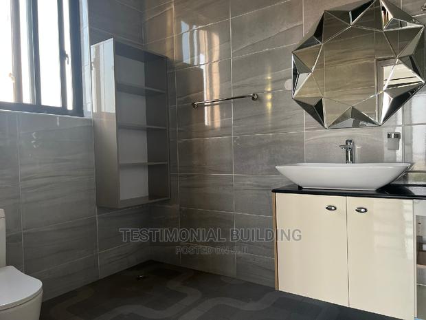 2bdrm Apartment in Testimonial Building, Tseaddo for Rent · Photo 4