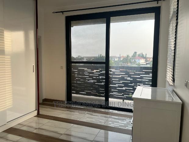 2bdrm Apartment in Testimonial Building, Tseaddo for Rent · Photo 5