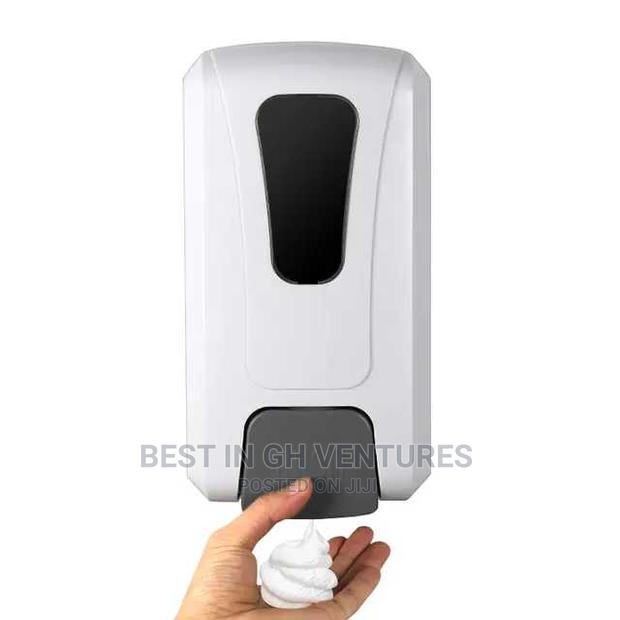 Quality 1000ml Manual Soap Dispenser · Photo 1