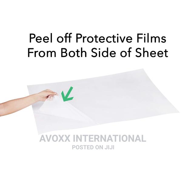 Packs of 24x36x0.03’’ PET/Plexiglass Panels Unbreakable · Photo 6