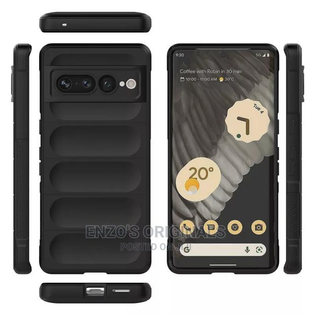 Google Pixel 7 Sleek Solid Protection Case · Photo 6