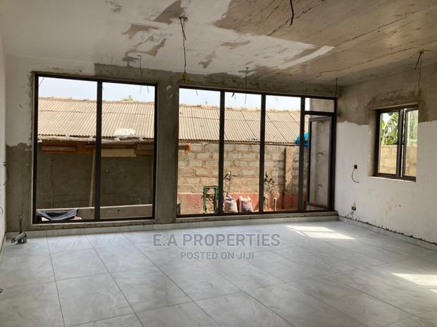 3bdrm House in E a Properties, Coca Cola for Sale · Photo 8
