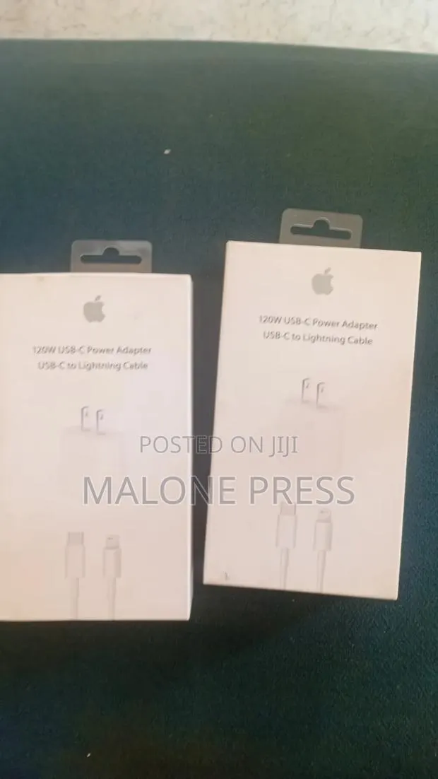 120 USB C Power Adapter USB C to Lighting Cable Charger · Photo 1
