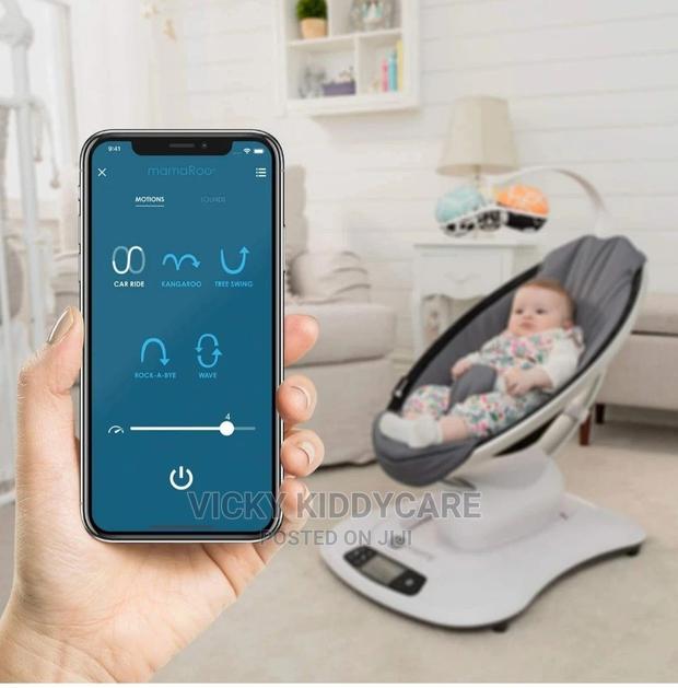 Mamaroo 4 Moms Swing · Photo 2
