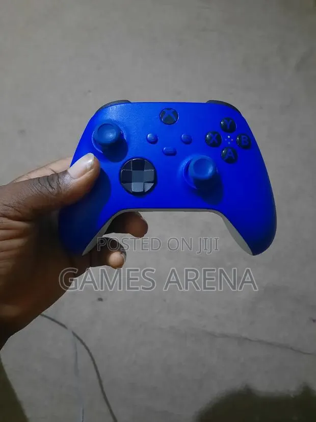 Original UK Used Xbox Series Controllers (Price Per Controller) · Photo 1