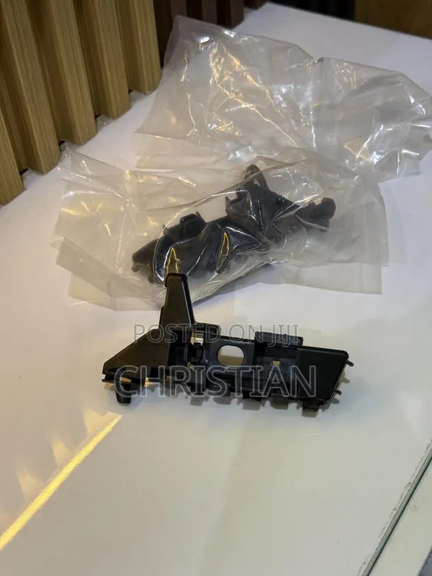 2022-2026 Civic Fender Lockers · Photo 1