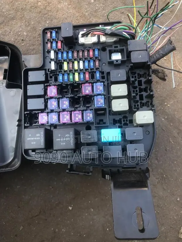 Toyota Yaris iA Fuse Box – Premium OEM | Foreign Used · Photo 1