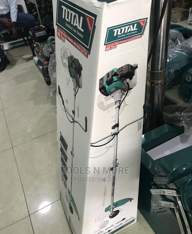 Total Gasoline Grass Trimmer And Brush Cutter · Photo 2