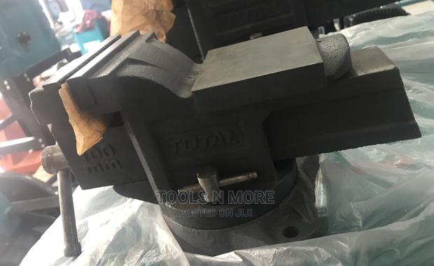 Total Bench Vice (4”) · Photo 3