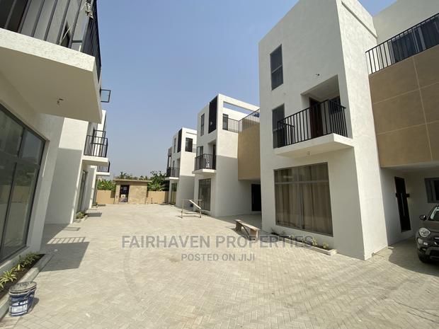 3bdrm Townhouse/Terrace in Tseaddo, Airport Residential Area for Sale