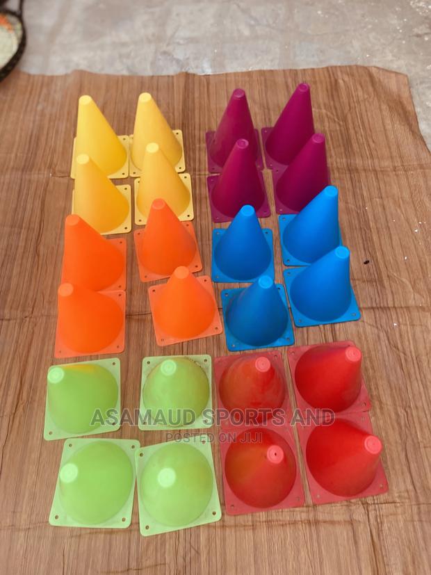 Original Set of Training Cones at Cool Price · Photo 3