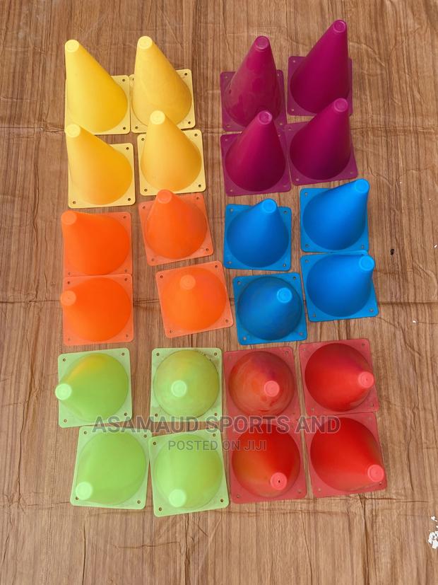 Original Set of Training Cones at Cool Price · Photo 2