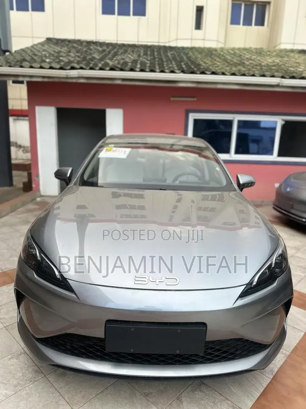 New BYD Seal 05 DM-i 2026 Gray · Photo 1