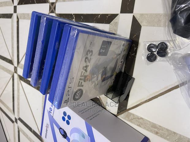 10 in 1 Playstation 5 Accessories Pack · Photo 7