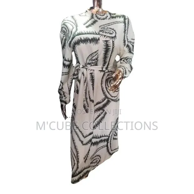 Abstract Print Belted Maxi Dress · Photo 1