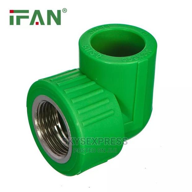 20*20 Female Elbow · Photo 1