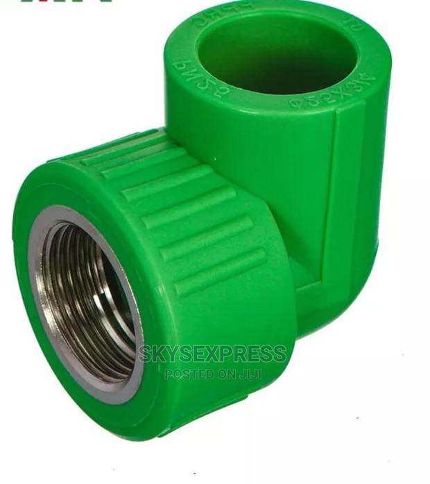 20*20 Female Elbow · Photo 2