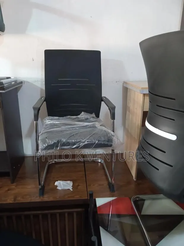 Waiting Chair · Photo 1