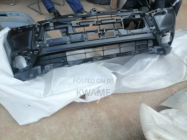 Front Bumper Mitsubishi Outlander Sports 2018-19 · Photo 1