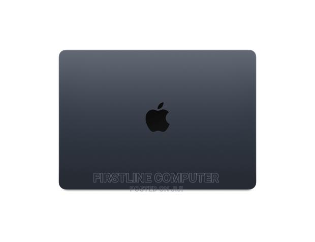 New Laptop Apple MacBook Air 8GB Apple M2 SSD 512GB · Photo 3