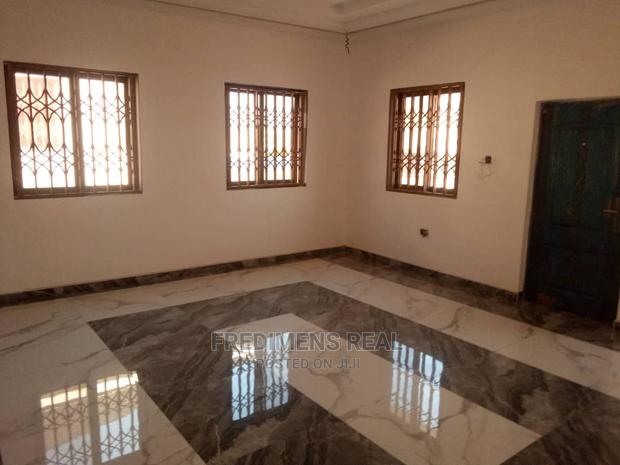 4bdrm House in Fredimens Real, Kumasi Metropolitan for Sale · Photo 5