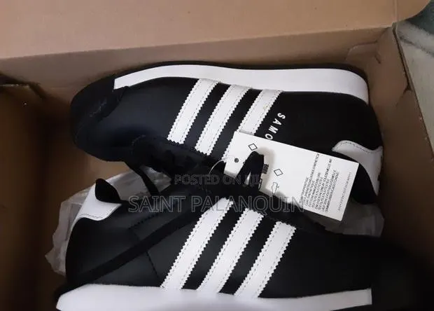 Adidas Sneakers · Photo 1