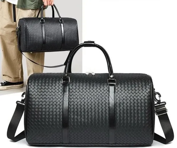 Fashionable Travel Duffel Bag - Fast Delivery in 2 Hours · Photo 1